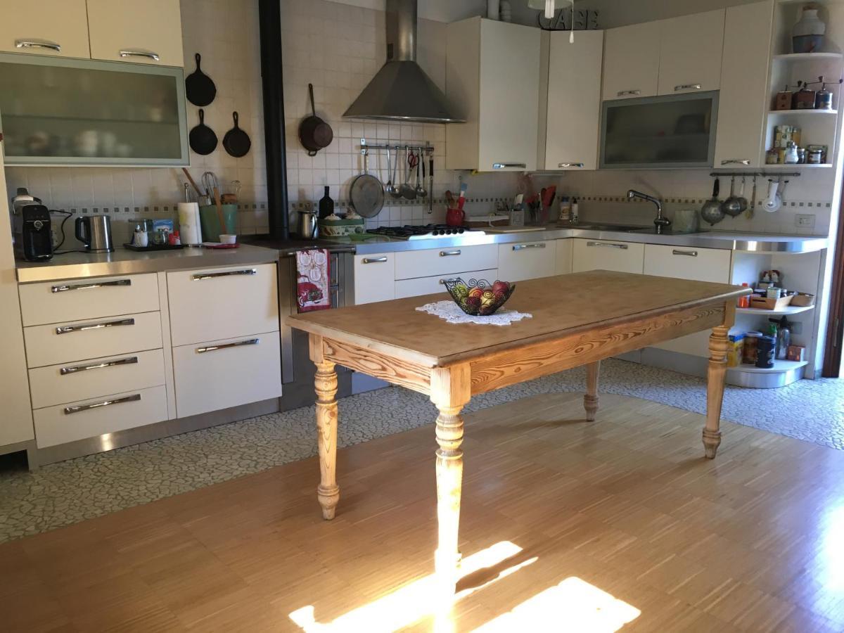 Una Casa Di Campagna Dossobuono Buitenkant foto